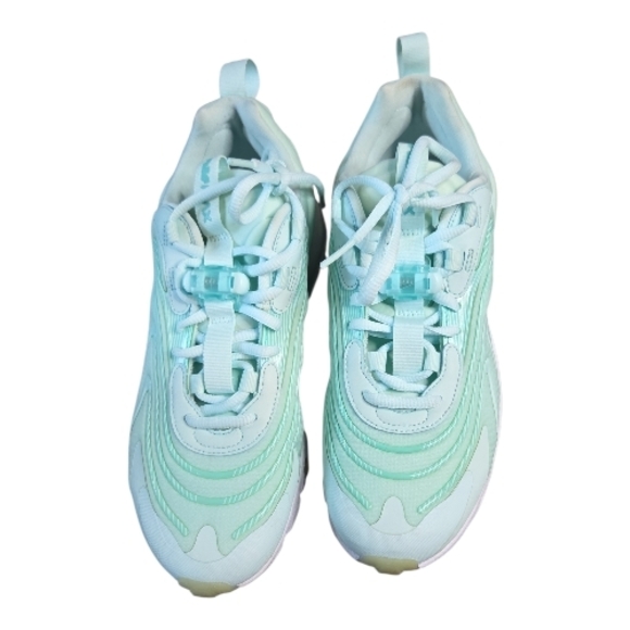 Nike Shoes - Nike Women's Mint Green Air Max 270